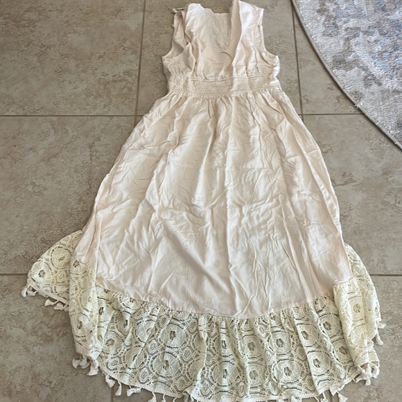 Crafter's Special: Lace Boho Maxi Dress - Picture 9 of 10